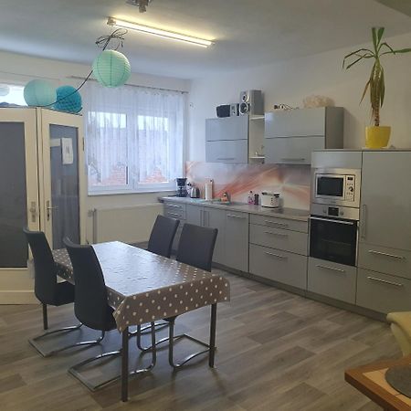 Einraum-Ferienwohnung 46M2 Eisenhuettenstadt-Diehlo エクステリア 写真